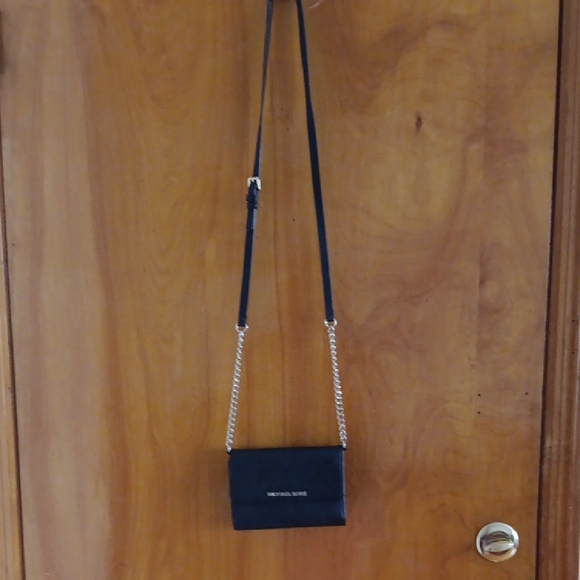 Michael Kors Black Crossbody Bag with Chain Strap - Picture 2 of 6